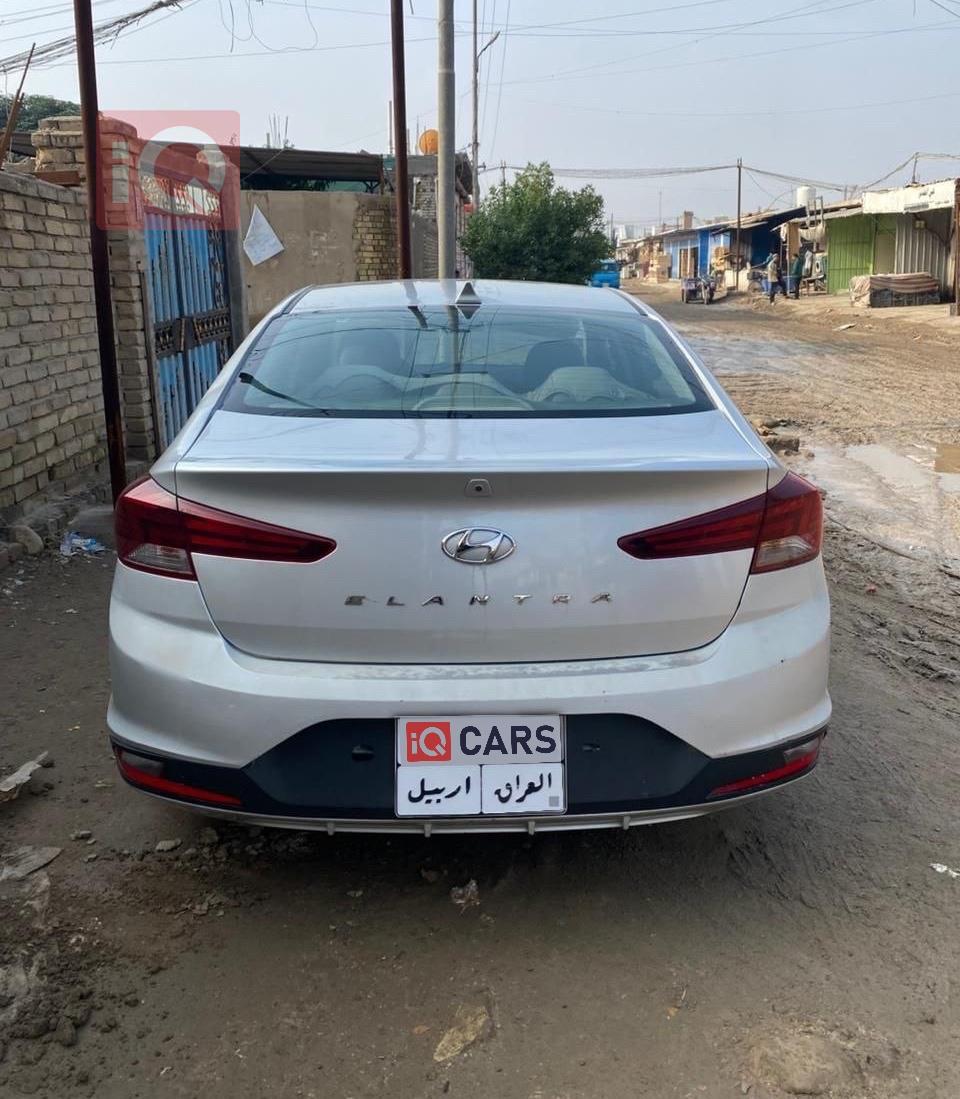 هيونداي النترا